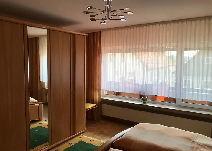 Lägenhet Freistehendes Mit Suedbalkon By Interhome