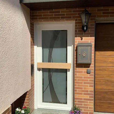 Apartment Freistehendes Mit Suedbalkon By Interhome *