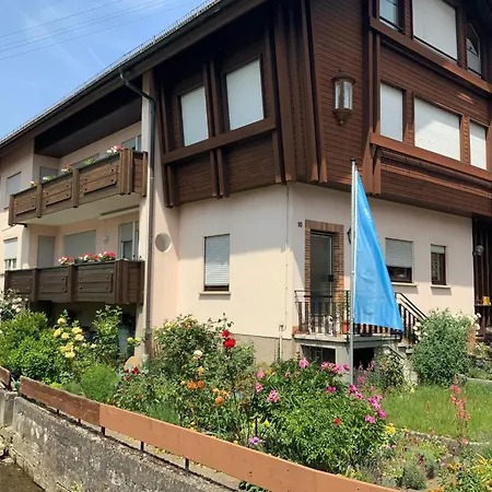 Freistehendes Mit Suedbalkon By Interhome アパート *