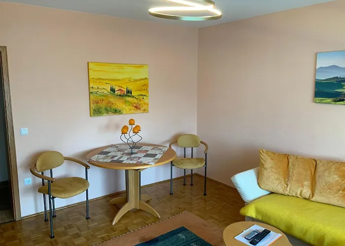 Апартаменты Freistehendes Mit Suedbalkon By Interhome *